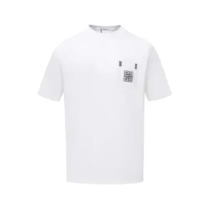 T-SHIRT GlVENCHY
