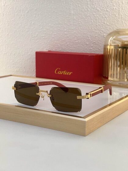 Lunette de soleil Cartier
