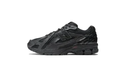 1906D Black