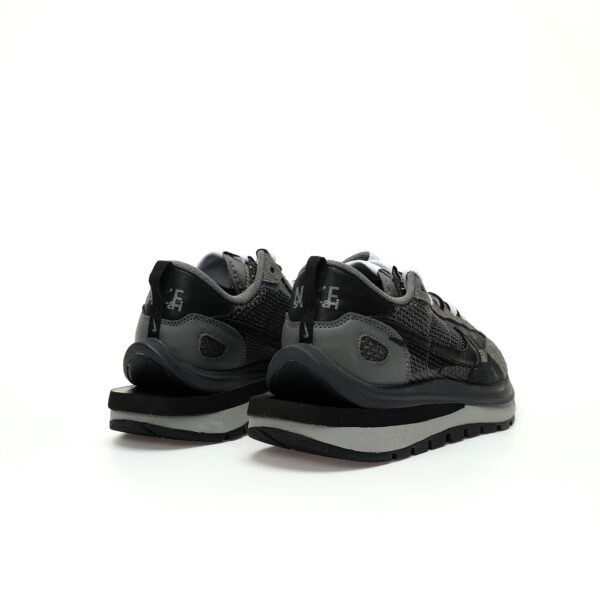 Nike Sacai x VaporWaffle 3.0 Charcoal/Grey/Black - Image 6