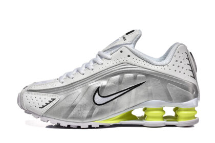 Nike Shox r4