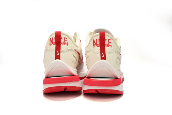 Nike Sacai x VaporWaffle 3.0 University Red - Image 5