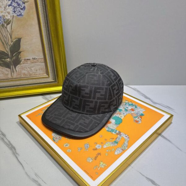 casquette Fendi - Image 4