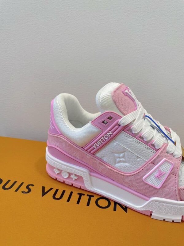 LOUIS VUITTON TRAINER - Image 4
