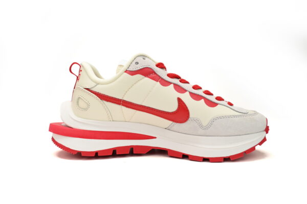 Nike Sacai x VaporWaffle 3.0 University Red - Image 3