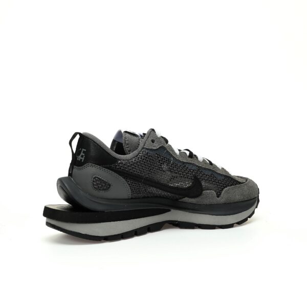 Nike Sacai x VaporWaffle 3.0 Charcoal/Grey/Black - Image 3
