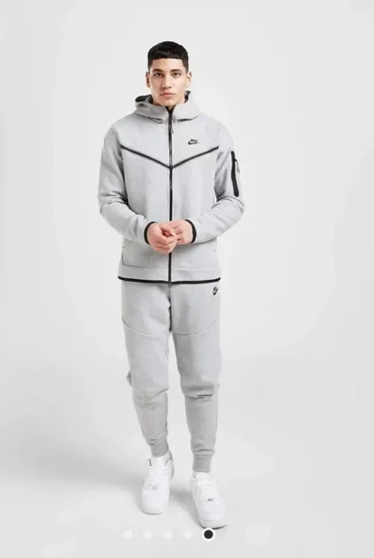 survêtement Nike teck gris