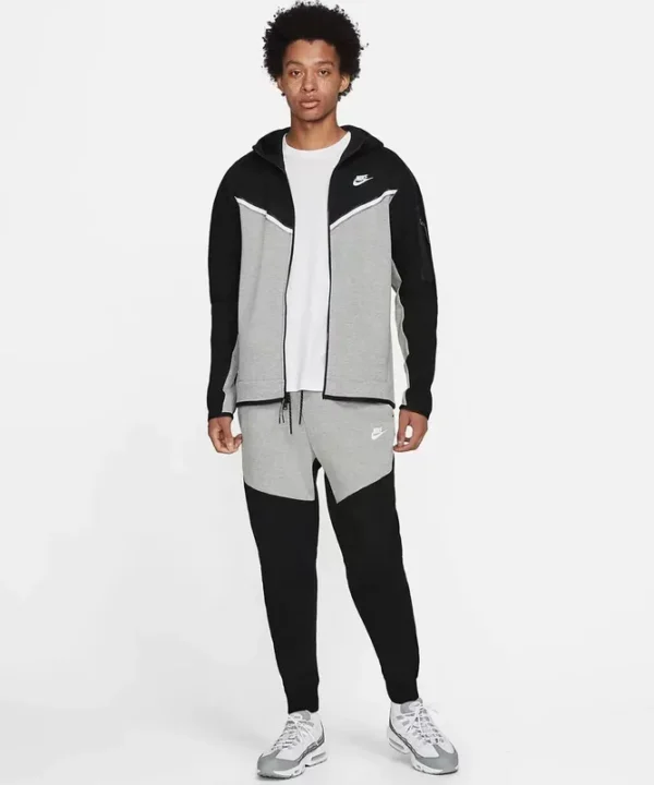survêtement Nike teck gris et noir