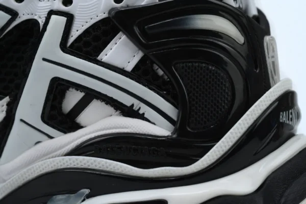 Balenciaga Runner Black White And Black - Image 5