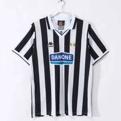 maillot de foot rétro Juventus 1994/1995