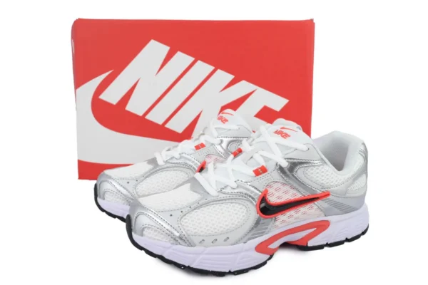 Nike V5 RNR White Black Picante Red - Image 3