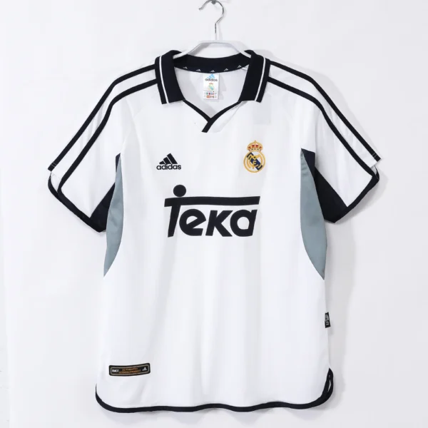maillot de foot rétro real madrid 2000/2001