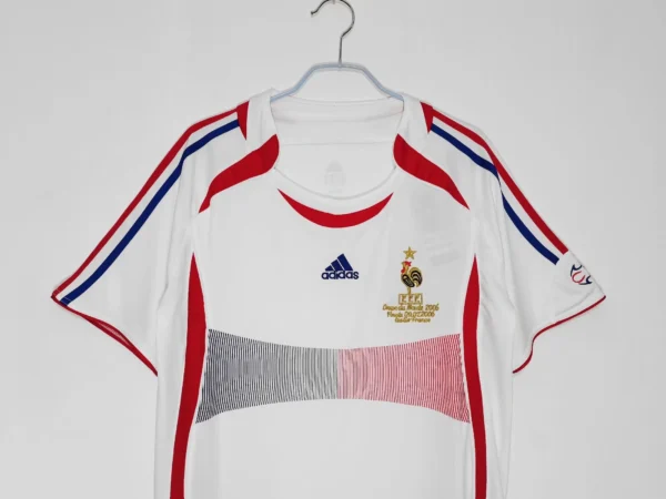 maillot de foot rétro France 2006 - Image 2