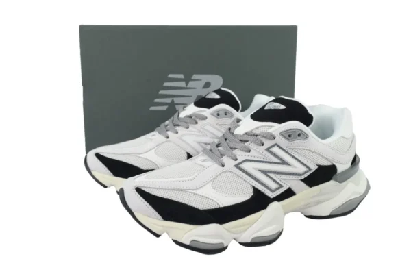 NEW BALANCE 9060 REFLECTION BLACK - Image 4