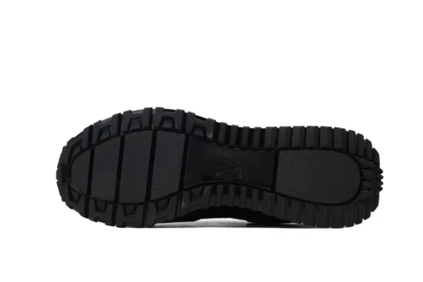 LOUIS VUITTON RUN AWAY BLACK - Image 5