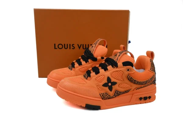 LOUIS VUITTON TRAINER - Image 2