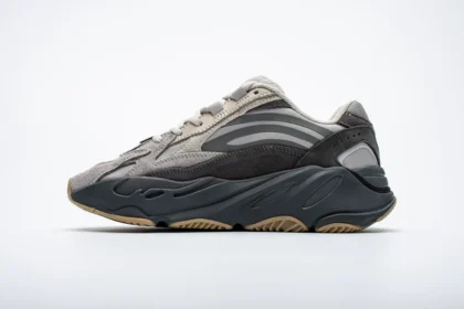 ADIDAS YEEZY BOOST 700 V2 TEPHRA
