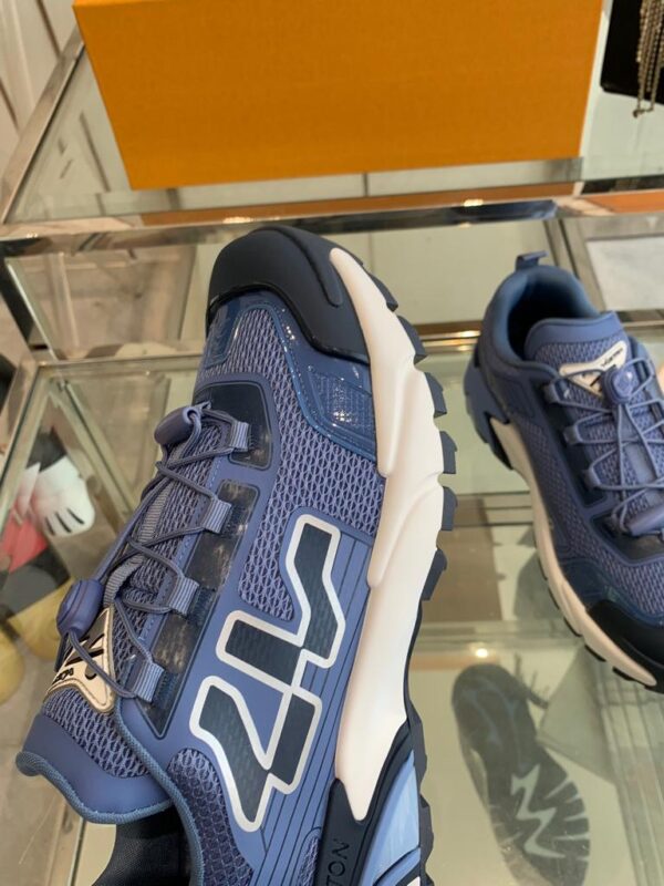 Sneaker LOUIS VUITTON Runner Tatic - Image 3